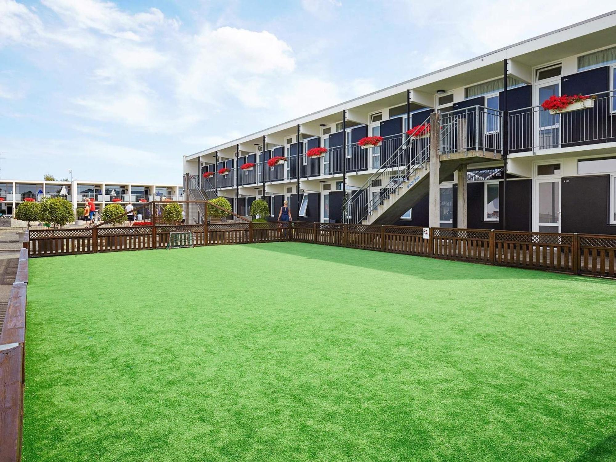 4 Person Holiday Home On A Holiday Park In Glesborg מראה חיצוני תמונה