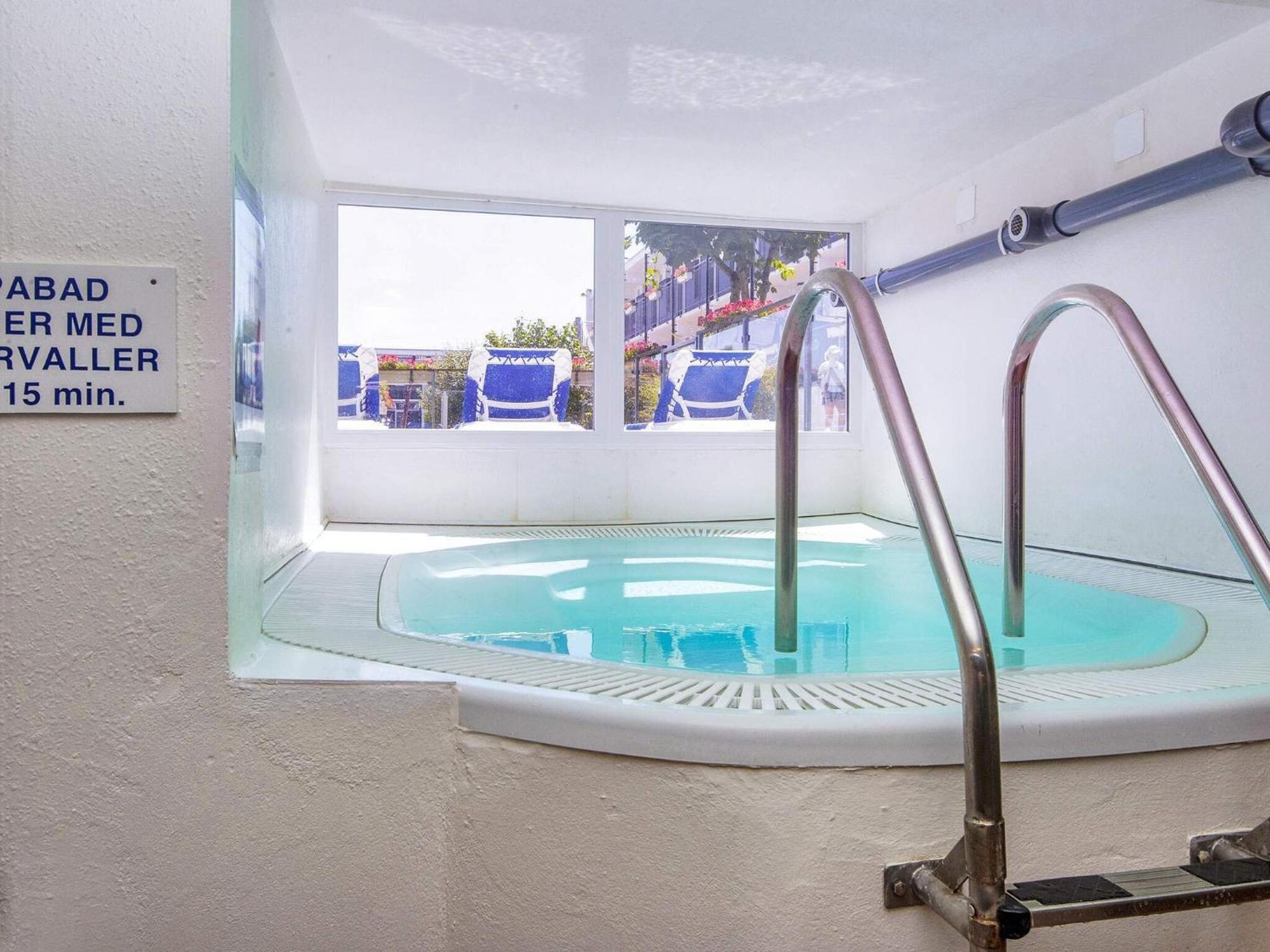4 Person Holiday Home On A Holiday Park In Glesborg מראה חיצוני תמונה